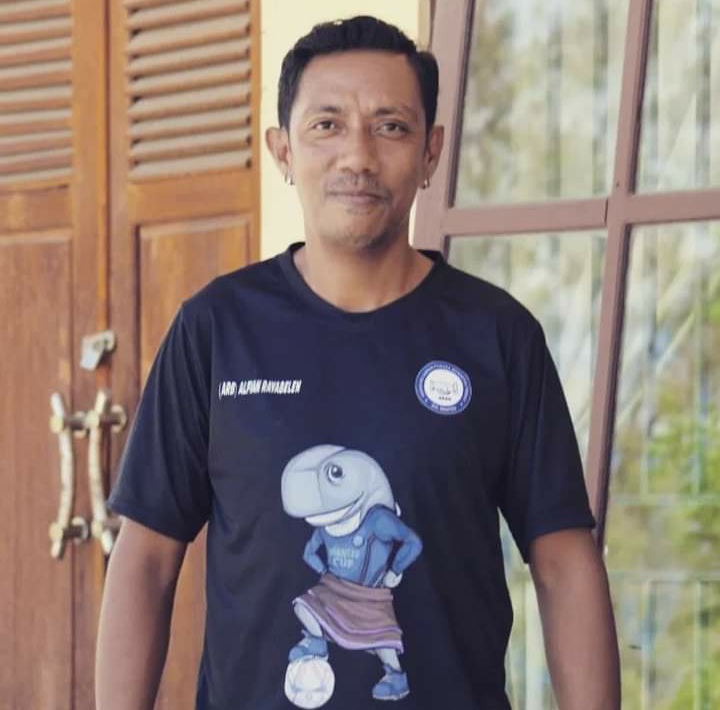 Pemerhati sepak bola asal Lembata, Alfian Ali Poetra Rayabelen. (Foto: Harianwarga.id)