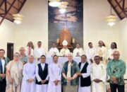 Sekda Tapo Bali Hadiri Perayaan Syukur Pemberkatan Rumah dan Hidup Membiara SJMJ di Watomiten, Sabtu (04/10/2025). HARIANWARGA/Istimewa.