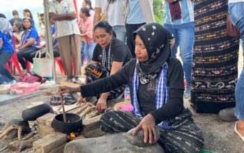 Lomba Titi Jagung Antar OPD menyongsong HUT Kabupaten Lembata Ke-26 Tahun. Harianwarga/Istimewa.