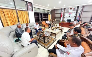 Pemda Lembata Gelar Ratas, Akurasi Data Jadi Sorotan Utama Wabup Nasir. Foto: Istimewa.