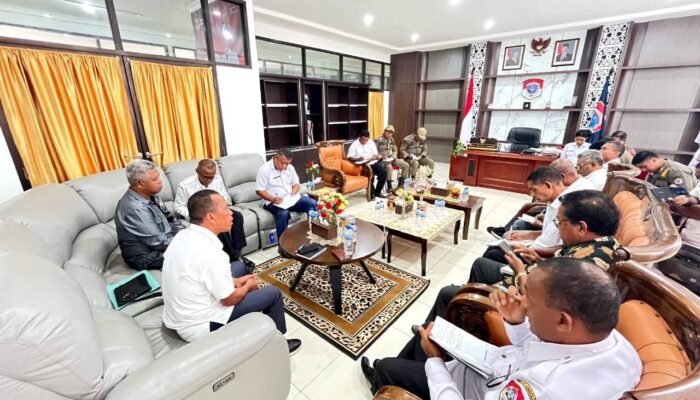 Urai Kelangkaan BBM: Pemda Lembata Gelar Ratas, Akurasi Data Jadi Sorotan Utama Wabup Nasir