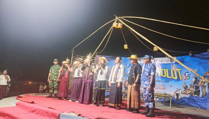 Buka Festival Lamaholot, Dwi Marhen Yono: Jangan Bikin Festival “Jeruk Makan Jeruk”