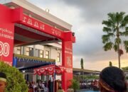 Bupati Lembata, P. Kanisius Tuaq saat memimpin Upacara HUT Otonomi Kabupaten Lembata, Minggu (12/10/2025). Harianwarga/Bedoz.