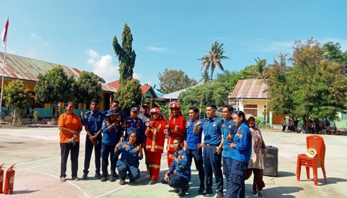 Pentingnya Penanggulangan Dini Terhadap Kebakaran: Damkar “Goes To School“ di MTS Negeri 2 Lembata