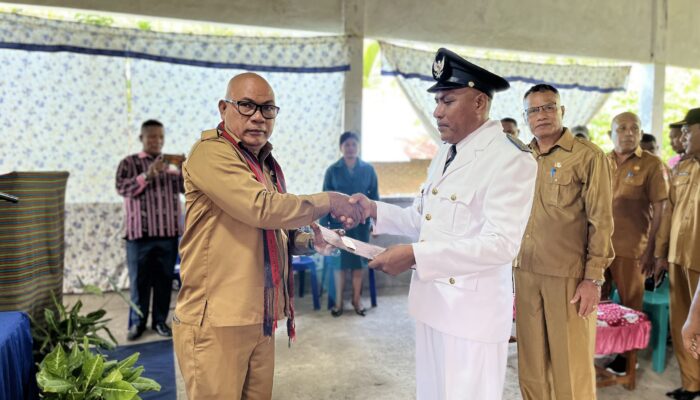 Bupati Lembata Lantik Kepala Desa PAW Tanjung Batu Periode 2021–2029