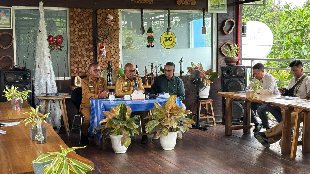 Pemda Lembata dan Bank NTT Perkuat Ekosistem Pembiayaan Peternak Ayam Lokal. Foto: Istimewa.