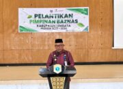Bupati Lembata, Kanisius Tuaq memberikan sambutan dalam acara pelantikan Pengurus BAZNAS Kabupaten Lembata Periode 2025–2030. Foto: Istimewa.