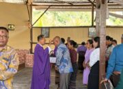 Perayaan Rabu Abu di Waipukang menjadi momentum pertobatan dan harapan, dihadiri Bupati Lembata bersama jajaran pemerintah daerah. Foto: Istimewa.