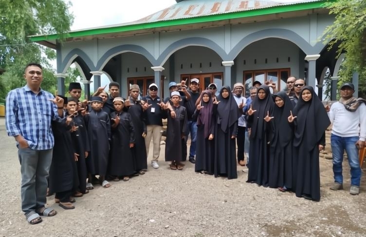 Menyongsong HPN 2026, FJL Sambangi Ponpes Al Fatah Lembata. Foto: Harianwarga/Istimewa.