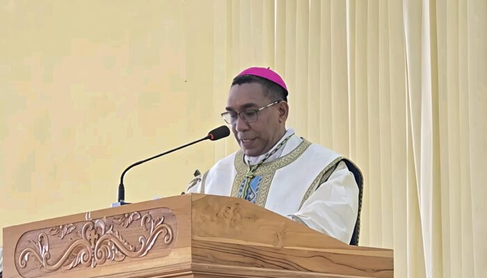 Pimpin Misa Pontifikal, Mgr. Hans Monteiro Ingatkan Pelayan Gereja Dipanggil Bukan untuk Mencari Kuasa