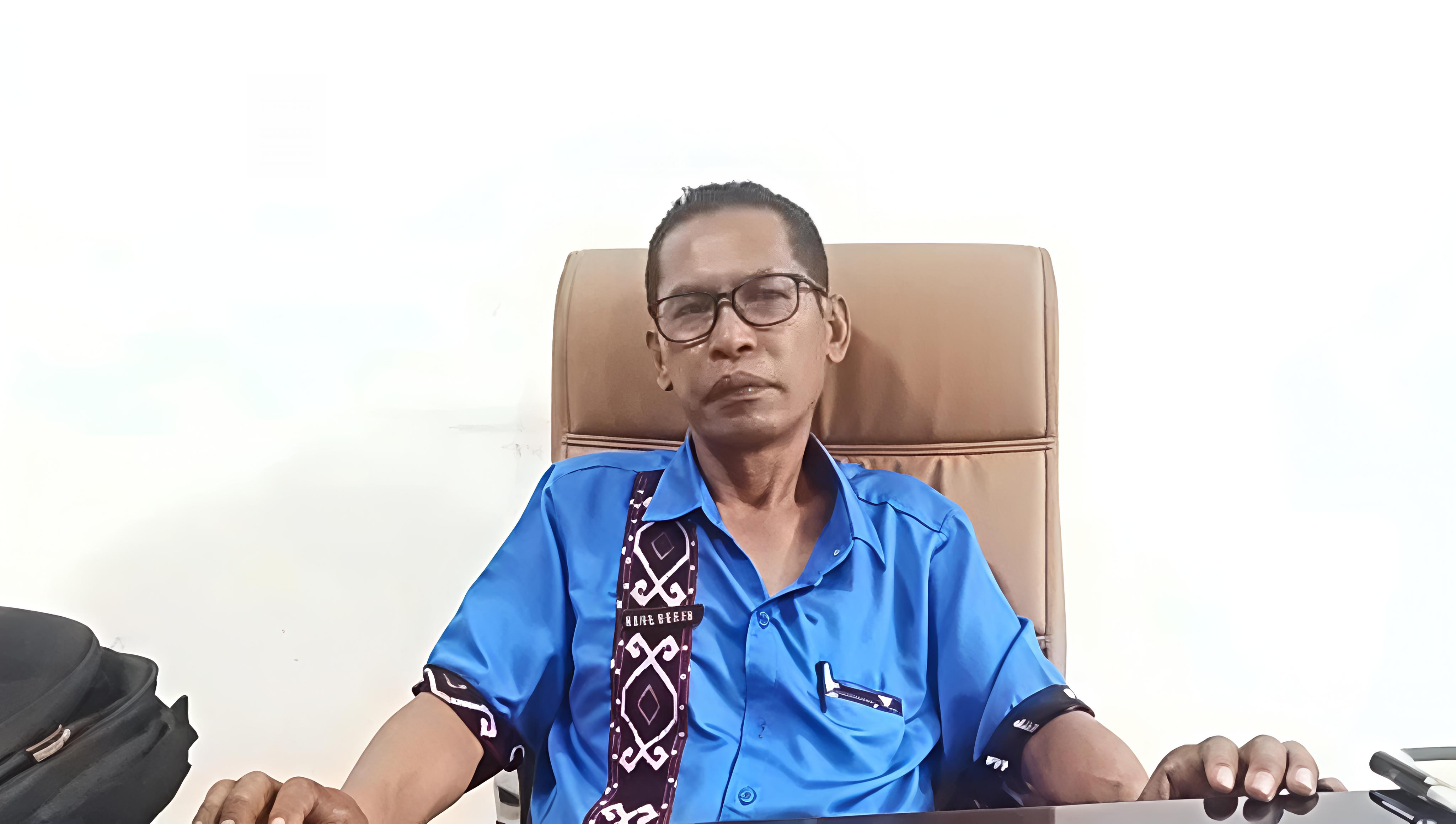 Kepala Dinas PUPR Flores Timur, Saul Hekin, mengakui proyek Rp11 miliar ini tidak sanggup dituntaskan oleh rekanan. Foto: Harianwarga/Istimewa.