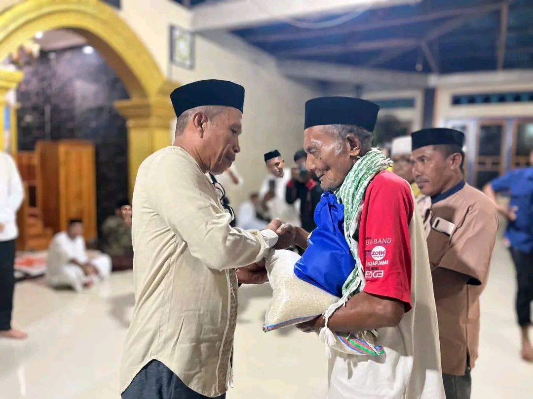 Melalui Safari Ramadan, Wakil Bupati Lembata Perkuat Silaturahmi dan Nilai Kebangsaan. Foto: Istimewa.