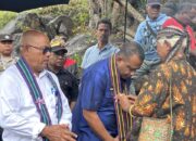 Pelestarian Kearifan Lokal, Bupati Lembata Kukuhkan Wilayah Muro Todanara. Foto: Istimewa.