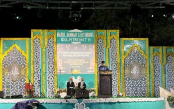 Bupati Lembata P. Kanisius Tuaq Resmi Buka Perlombaan Menyongsong Idul Fitri 1447 H di Buyasuri. Foto: Istimewa.