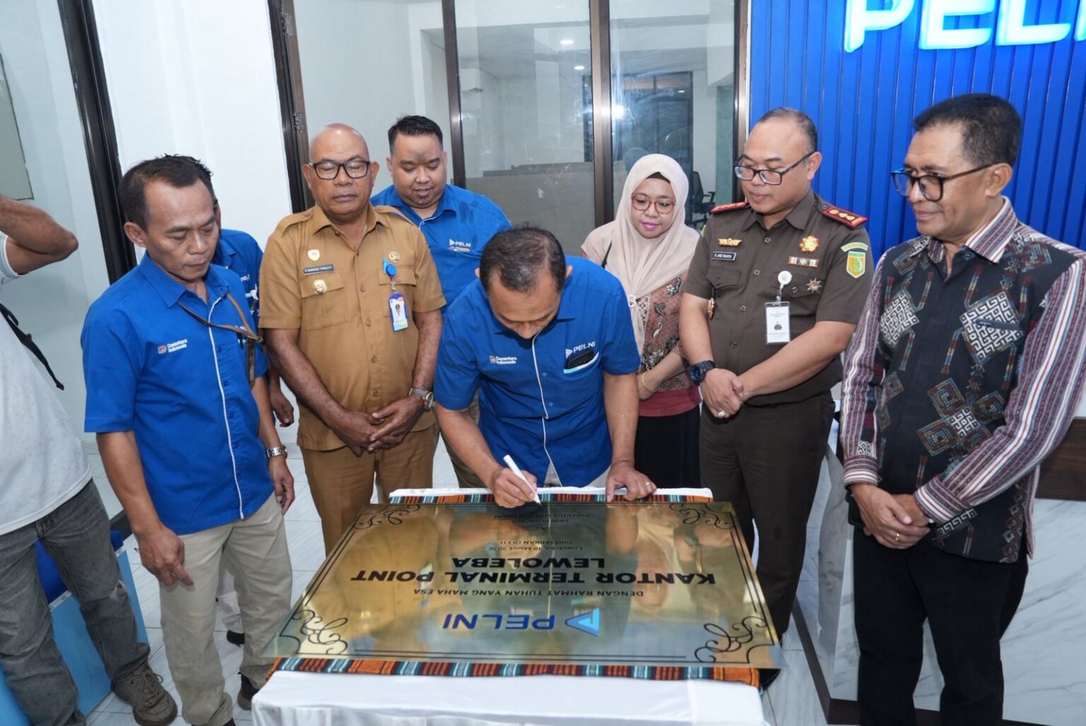 PELNI Resmikan Kantor Terminal Point Lewoleba, Perkuat Konektivitas Laut di NTT. Foto: Istimewa.