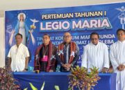 Bupati Lembata, Petrus Kanisius Tuaq, menghadiri penutupan Pertemuan Tahunan Legio Maria tingkat komisium dekenat yang berlangsung di Aula Paroki Kristus Raja Wangatoa, Minggu (15/03/2026). Foto: Istimewa.