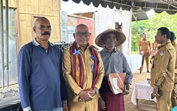 Sawah Menguning, Jalan Rusak: Kesenjangan Infrastruktur Mengancam Ketahanan Pangan Waikomo. Foto: Istimewa.