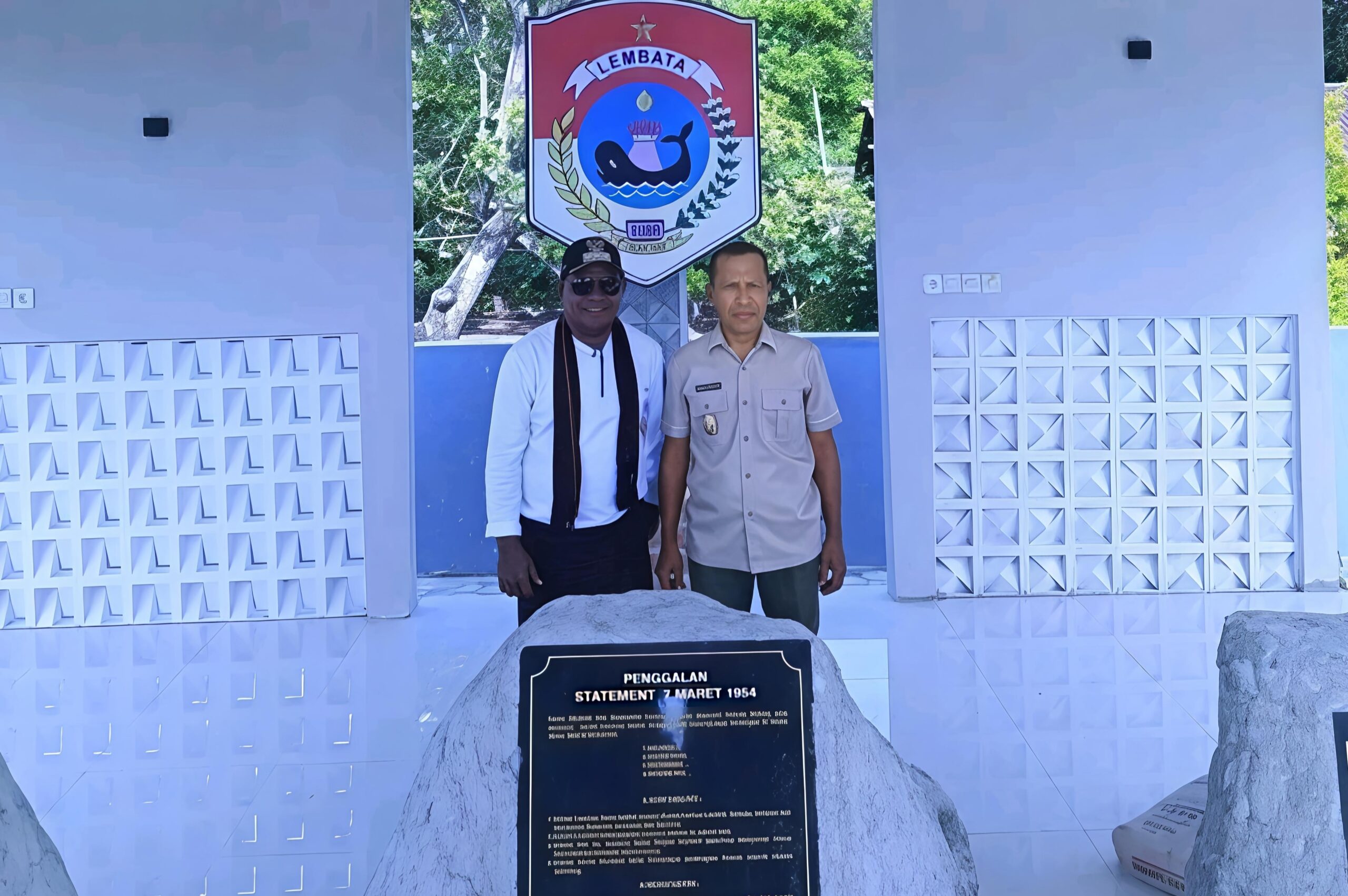 Bupati dan Wakil Bupati Lembata Peringati Hari Lahir Statement 7 Maret 1954 dengan Doa Persatuan. Foto: Istimewa.