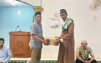 Safari Ramadan Wakil Bupati dan Kapolres Lembata Disambut Hangat di Masjid Darul Ikhlas Tagawiti. (Foto: Istimewa).