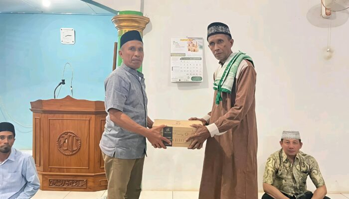 Safari Ramadan Wakil Bupati dan Kapolres Lembata Disambut Hangat di Masjid Darul Ikhlas Tagawiti