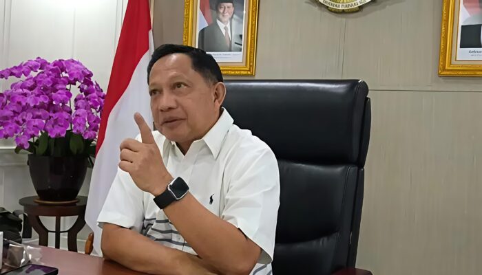 Efisiensi Anggaran: Mendagri Tito Karnavian Tekankan Pengurangan Perjalanan Dinas Kepala Daerah