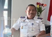Kepala Kantor Unit Penyelenggara Pelabuhan Kelas III Lewoleba, Agustinus Suprijanto R. S.Sos. Foto: Harianwarga.