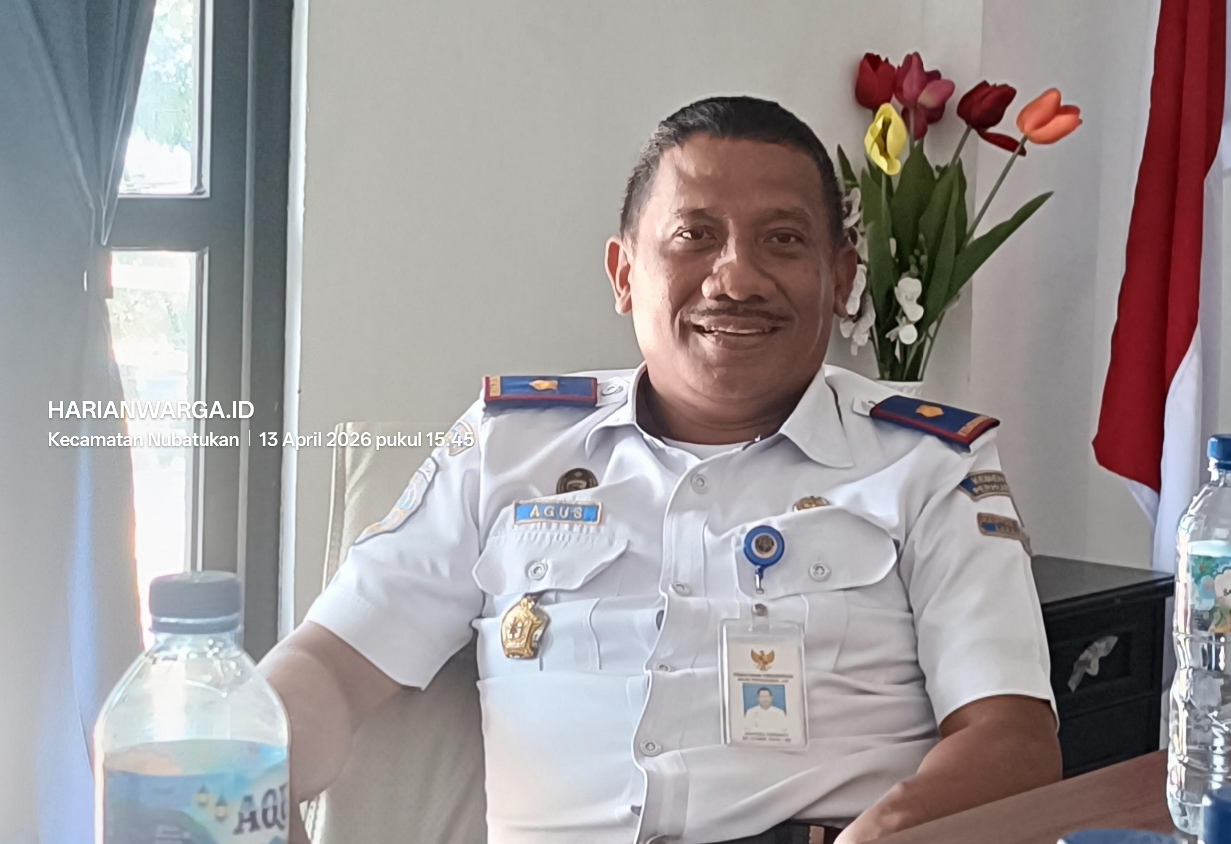 Kepala Kantor Unit Penyelenggara Pelabuhan Kelas III Lewoleba, Agustinus Suprijanto R. S.Sos. Foto: Harianwarga.