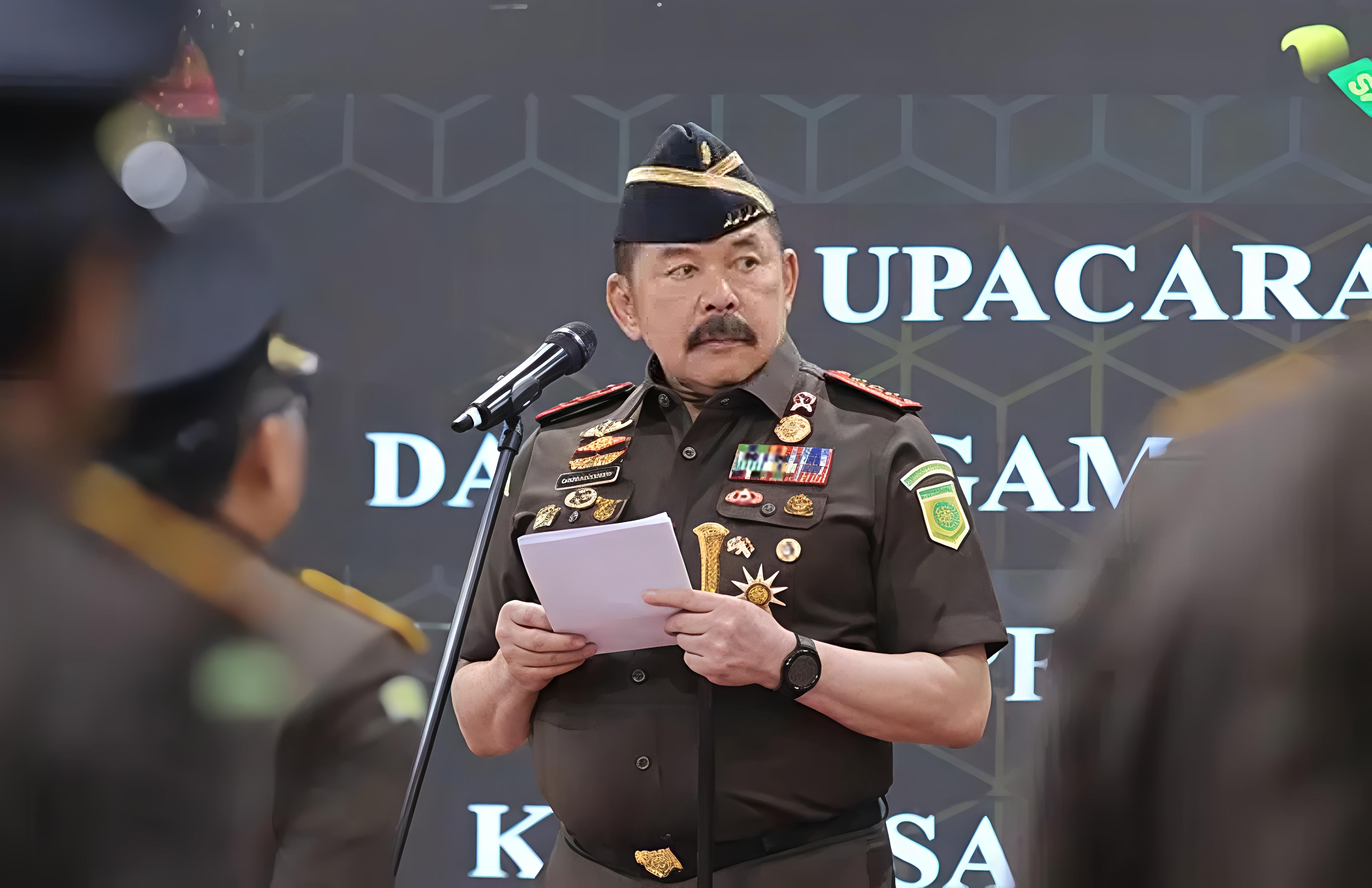 Jaksa Agung ST Burhanuddin kembali melakukan langkah strategis dengan merombak struktur di lingkungan Korps Adhyaksa. Sebanyak 114 pejabat dimutasi dan dirotasi, termasuk 65 Kepala Kejaksaan Negeri (Kajari) yang mengalami pergantian jabatan. Foto: Istimewa.