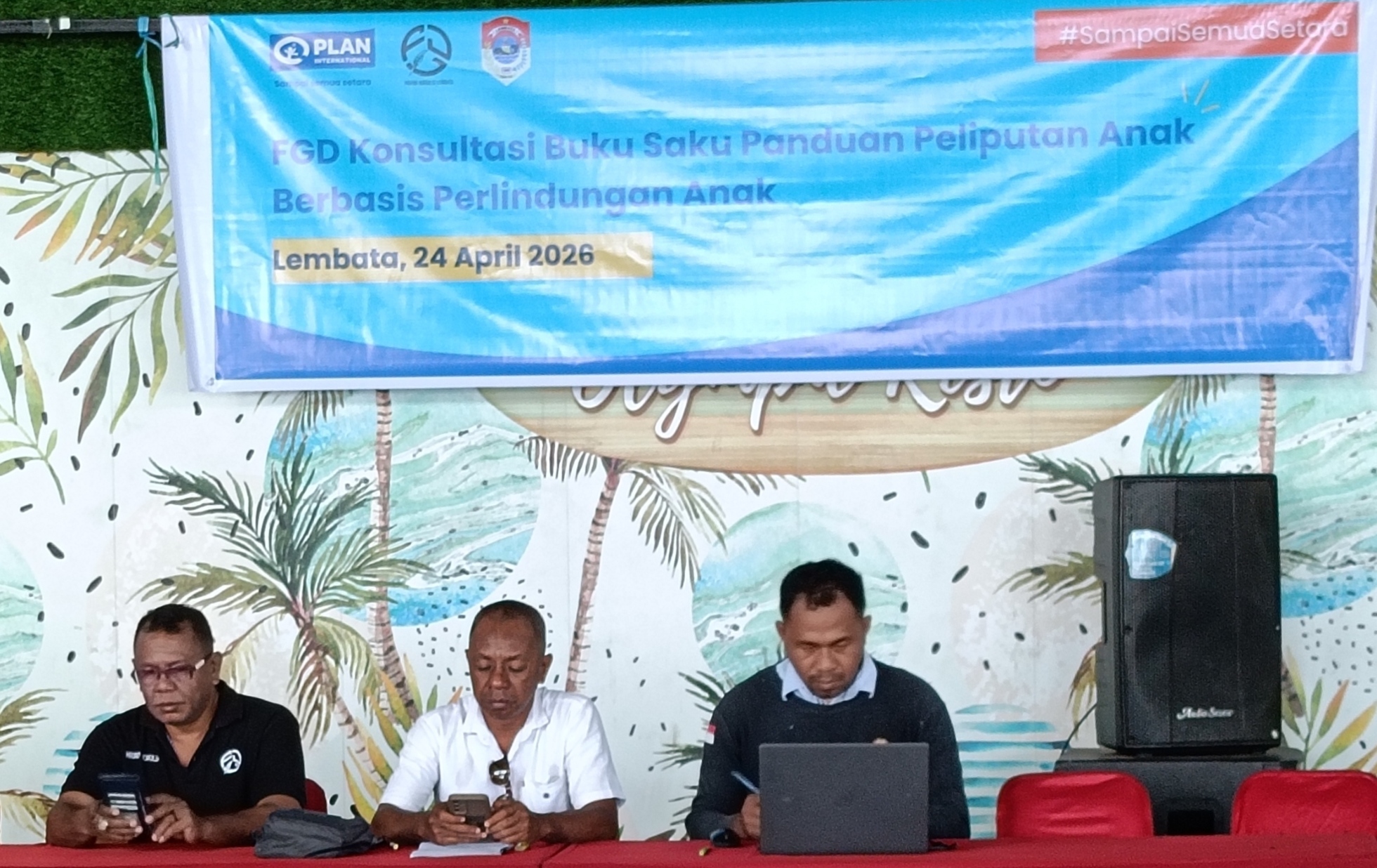 Peliputan Ramah Anak, Plan International dan Forum Jurnalis Lembata Gelar Konsultasi Buku Panduan. Foto: Istimewa.