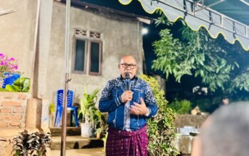 Bupati Lembata P. Kanisius Tuaq Apresiasi Bank Sampah Cahaya Agate Waikomo: Dari yang Kotor Menjadi Bersih