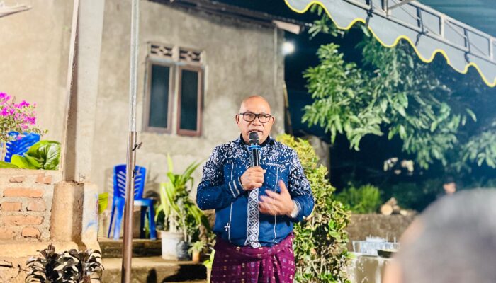 Bupati Lembata P. Kanisius Tuaq Apresiasi Bank Sampah Cahaya Agate Waikomo: Dari yang Kotor Menjadi Bersih