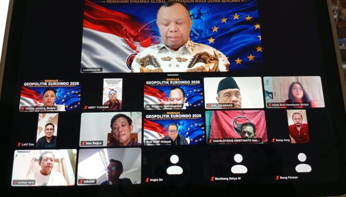 Membaca Ulang Jalan Revolusi: Demokrasi Harus Kembali Pada Tujuan Bernegara