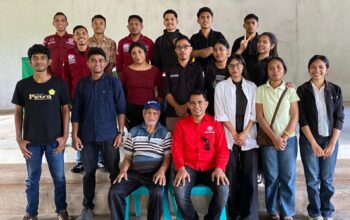 LBH Sikap Lembata Gandeng KMK FH Undana Kupang Gelar Sosialisasi Hukum di Dusun Bakaor Lembata. Foto: Istimewa.