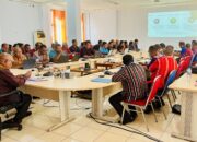 Bupati Lembata P. Kanisius Tuaq Pimpin Rapat Evaluasi APBD dan Program Strategis 2026. Foto: Istimewa.