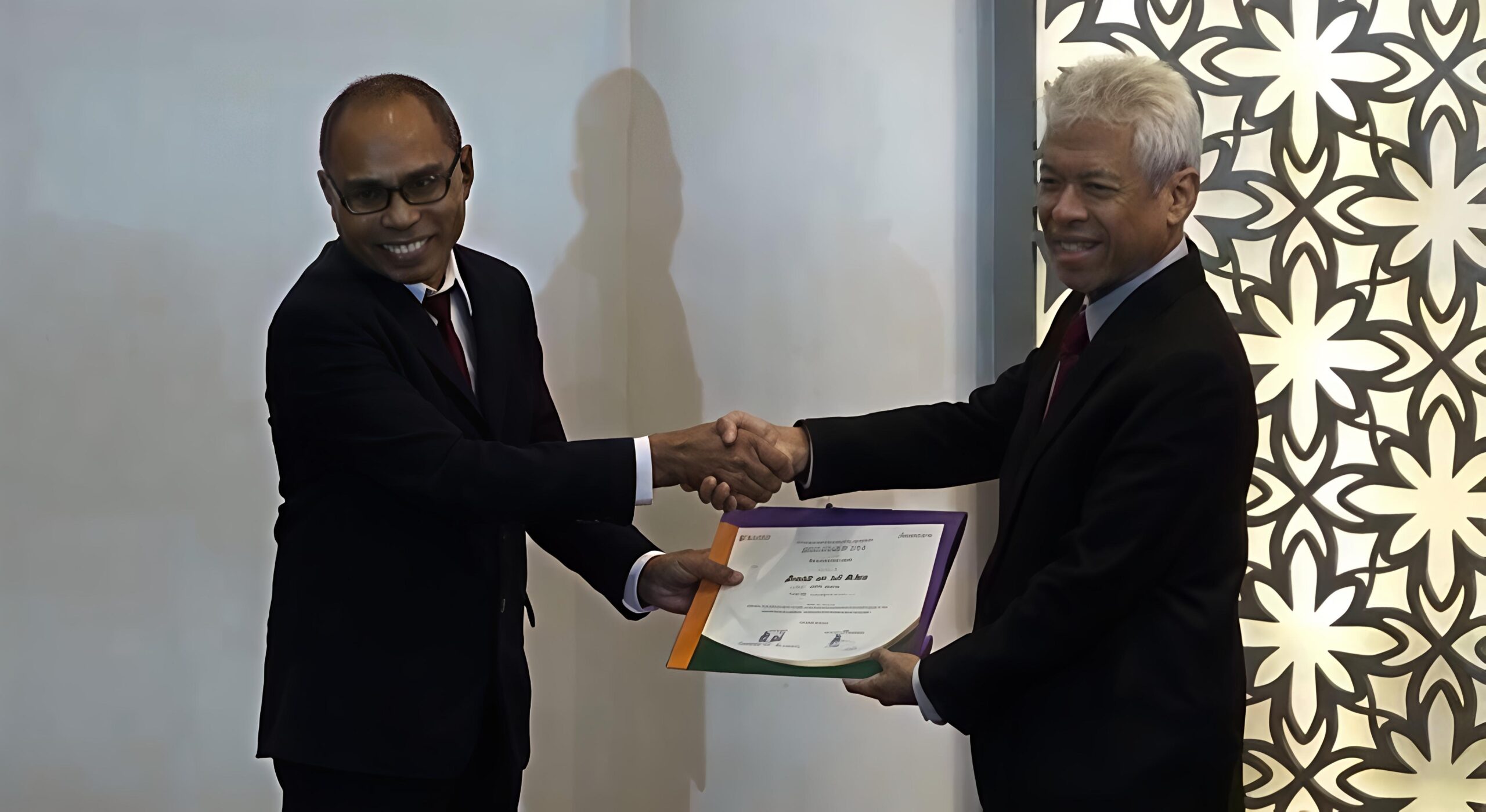 Dosen Universitas Pelita Harapan (UPH) Alexander Aur, SS, M.Hum. Foto: Istimewa.
