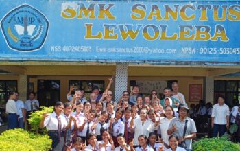 Java Lava Group Kunjungi SMKS SANCTUS Lewoleba: Momentum Edukasi dan Budaya. Foto: Ivan Apelabi/Harianwarga.