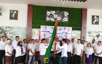 Ketua Umum KADIN NTT Bobby Lianto Lantik Badan Pengurus KADIN Lembata