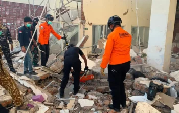 Keterangan Foto: Reruntuhan Bangunan Akibat Gempa. Foto: Istimewa.