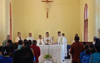 Keterangan Foto: Peresmian Kapela Santo Laurensius Buangbuto Berlangsung Khidmat dan Meriah/Foto: Istimewa.