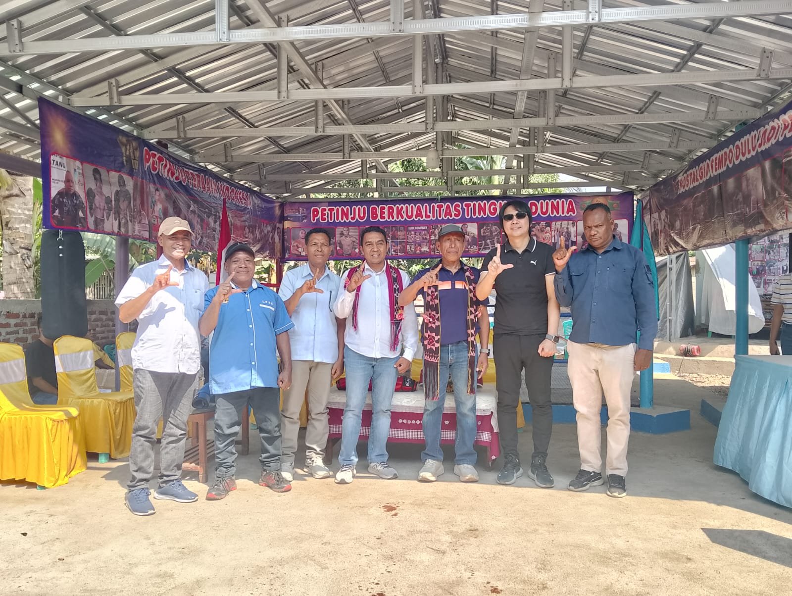 Sasana tinju tersebut baru saja diresmikan Wakil Bupati Lembata H. Muhamad Nasir, pada Sabtu (13/09/2026). Foto: Istimewa.