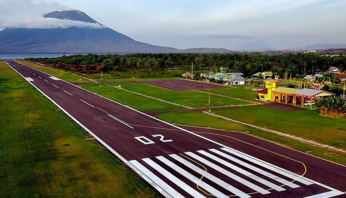 Perum LPPNPI AirNav Indonesia Terbitkan NOTAM Penutupan Bandara Wunopito Akibat Abu Gunung Lewotolok