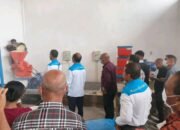 Bupati Lembata, P. Kanisius Tuaq, meresmikan pengoperasian Mesin Pengolahan Jagung dan Produksi Pakan Ternak di Rumah Produksi Pasar Lamahora, Lewoleba, Sabtu (10/10/2026). (Foto: Istimewa).