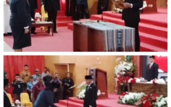 Femi Bapa resmi dilantik sebagai Sekda Sikka oleh Bupati Juventus Prima Yoris Kago. (Foto: Icha Fadila/Harian Warga).