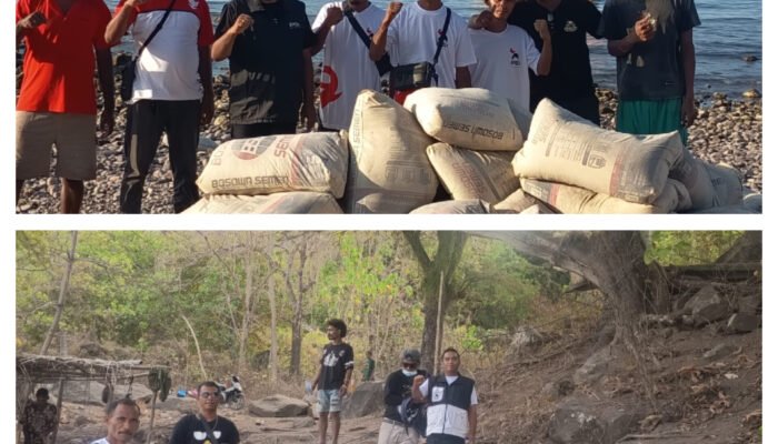 Terobos Jalur Laut, Ketua DPD PSI Sikka Yanes Mekeng Bersama Tim Salurkan Bantuan Jokowi ke Desa Lidi